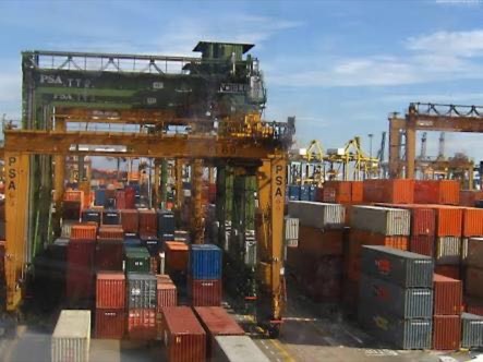 Container yard operations under gantry cranes